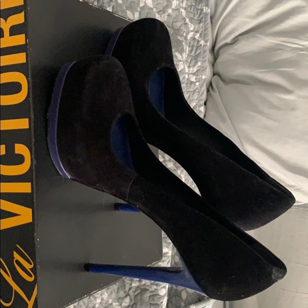 Pour La Victoire - Pumps